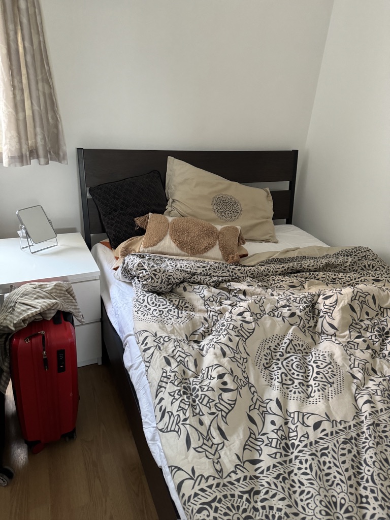 bed
